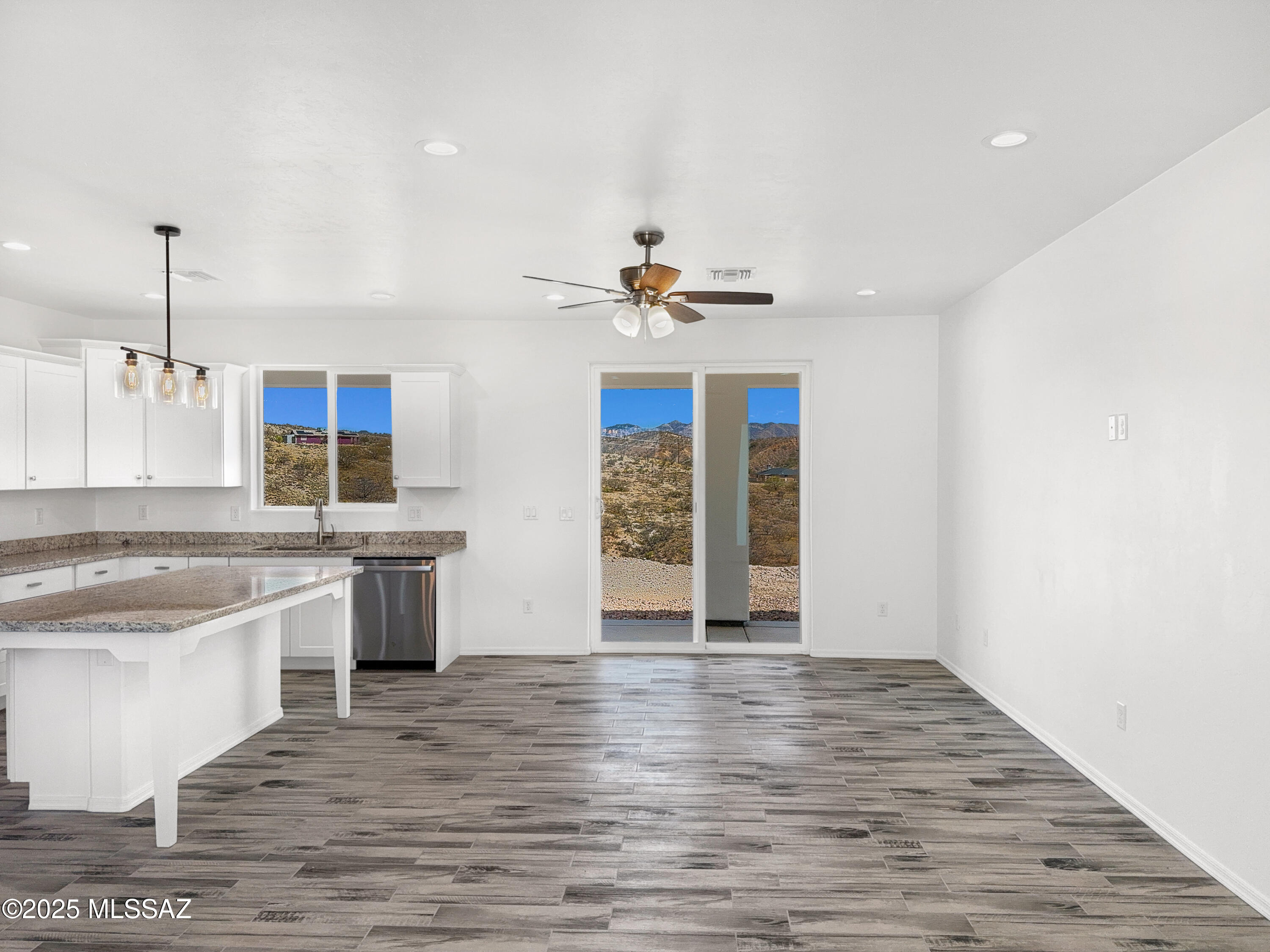 1055 Adelita Court Rio Rico, AZ 85648 - Photo 7 of 37