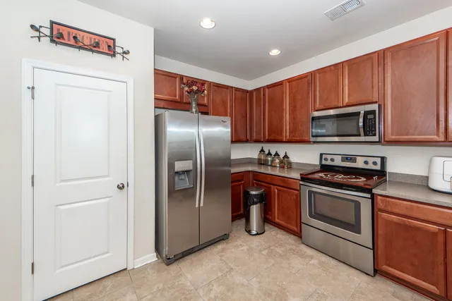 $394,900 | 613 Zinnia Drive, Goose Creek, SC 29445