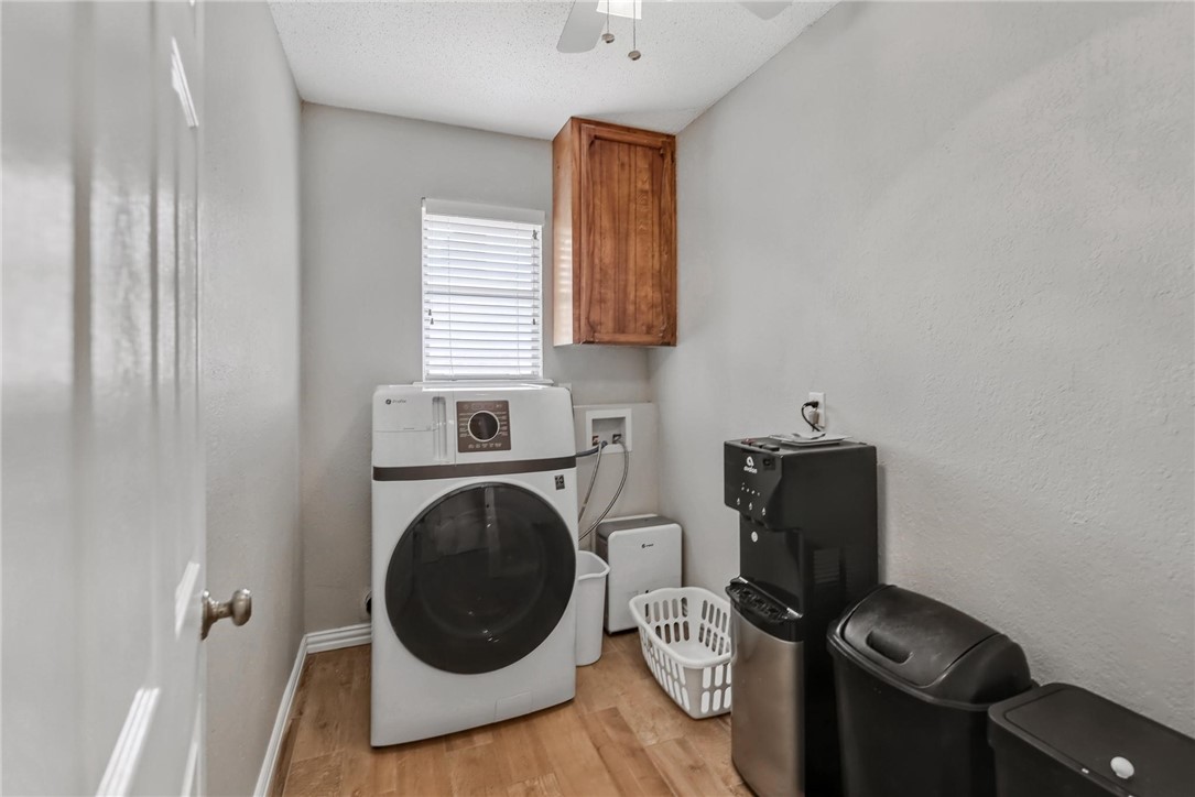 4957 Shadowbend Drive Corpus Christi, TX 78413 - Photo 9 of 35