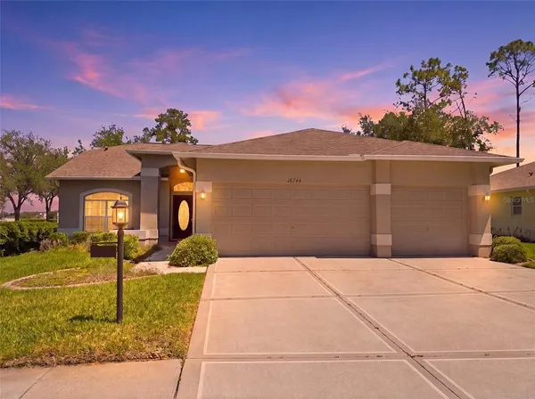 $345,000 | 18744 Bellevista Court, Hudson, FL 34667