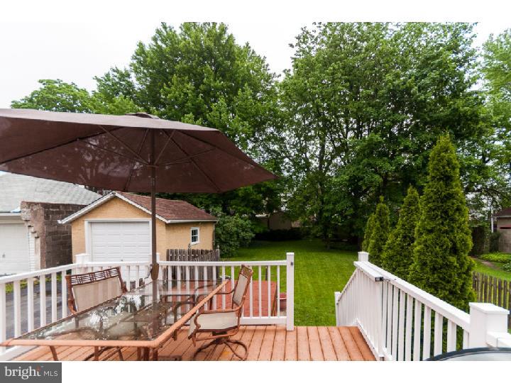 237 Saxer Avenue Springfield, PA 19064 - Photo 23 of 25 Deck