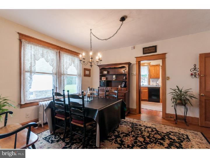 237 Saxer Avenue Springfield, PA 19064 - Photo 7 of 25 Dining Room