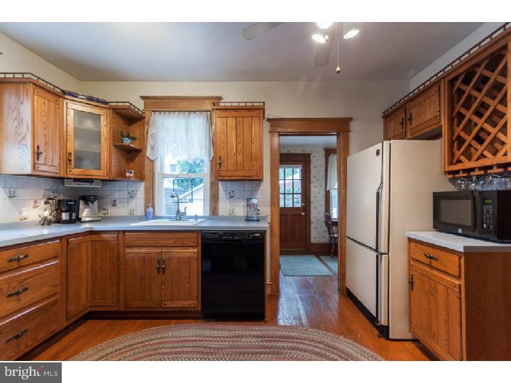 237 Saxer Avenue Springfield, PA 19064 - Photo 10 of 25 Kitchen