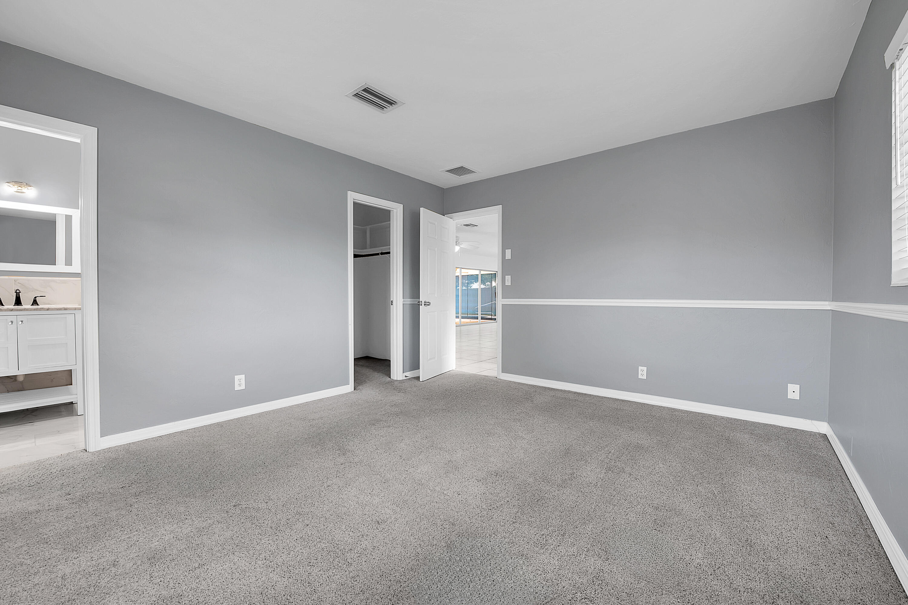 2098 Park Place Boca Raton, FL 33486 - Photo 27 of 32 Interior-30