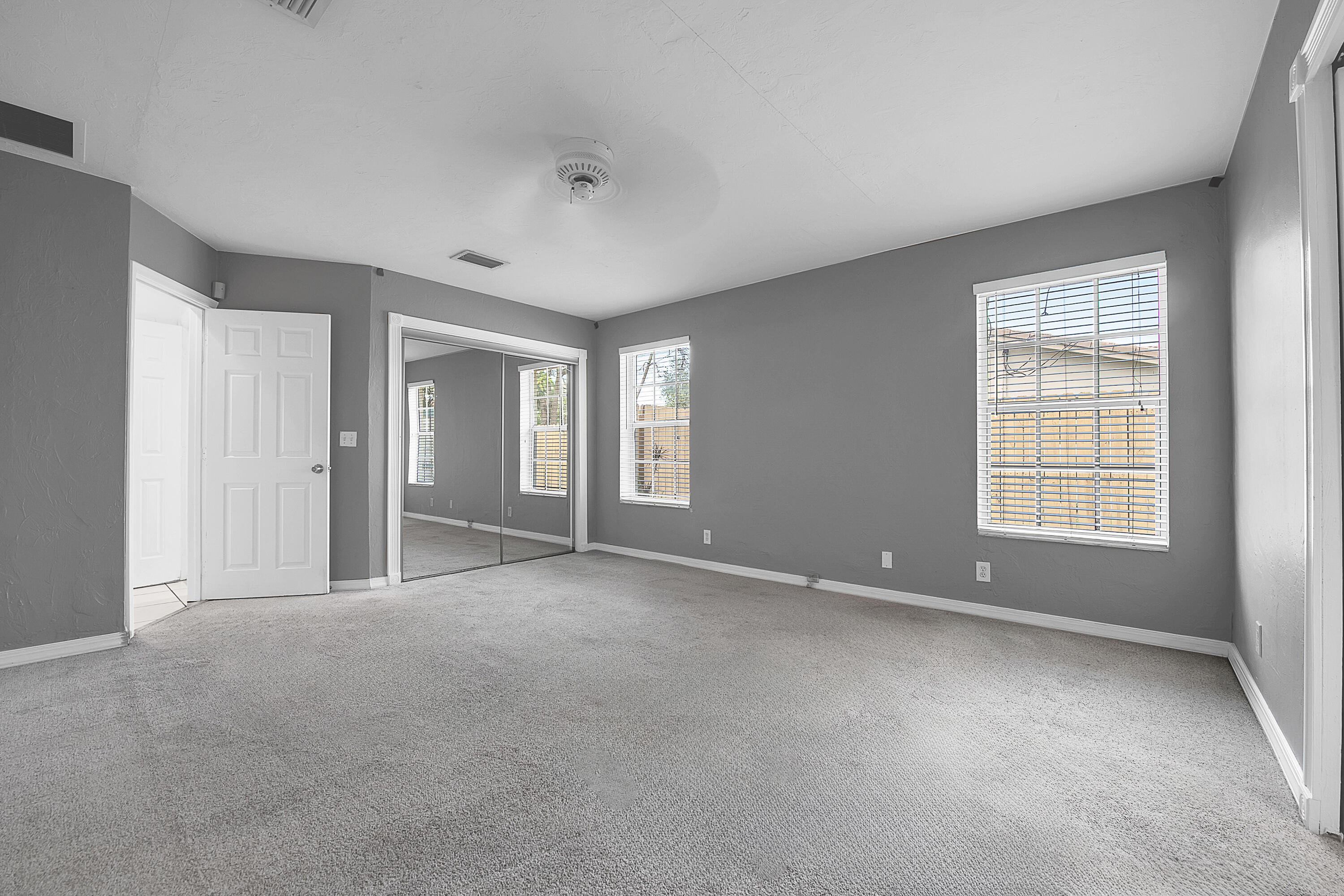 2098 Park Place Boca Raton, FL 33486 - Photo 28 of 32 Interior-37