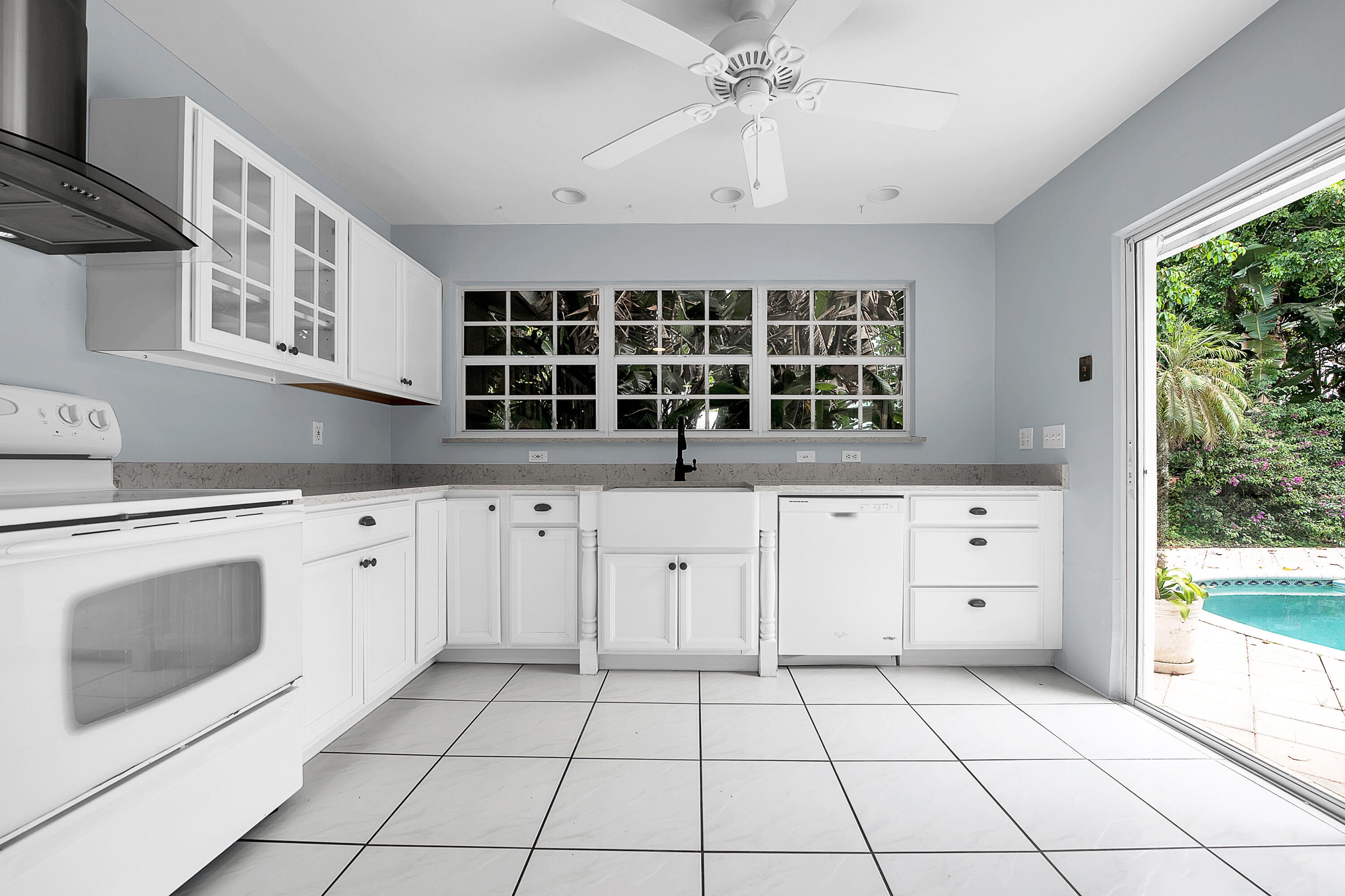 2098 Park Place Boca Raton, FL 33486 - Photo 9 of 32 Interior-33