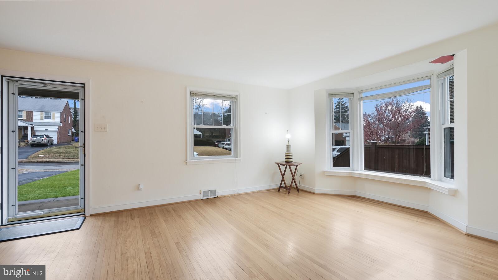 7639 Brookfield Road Cheltenham, PA 19012 - Photo 6 of 21 Gallery Image 6