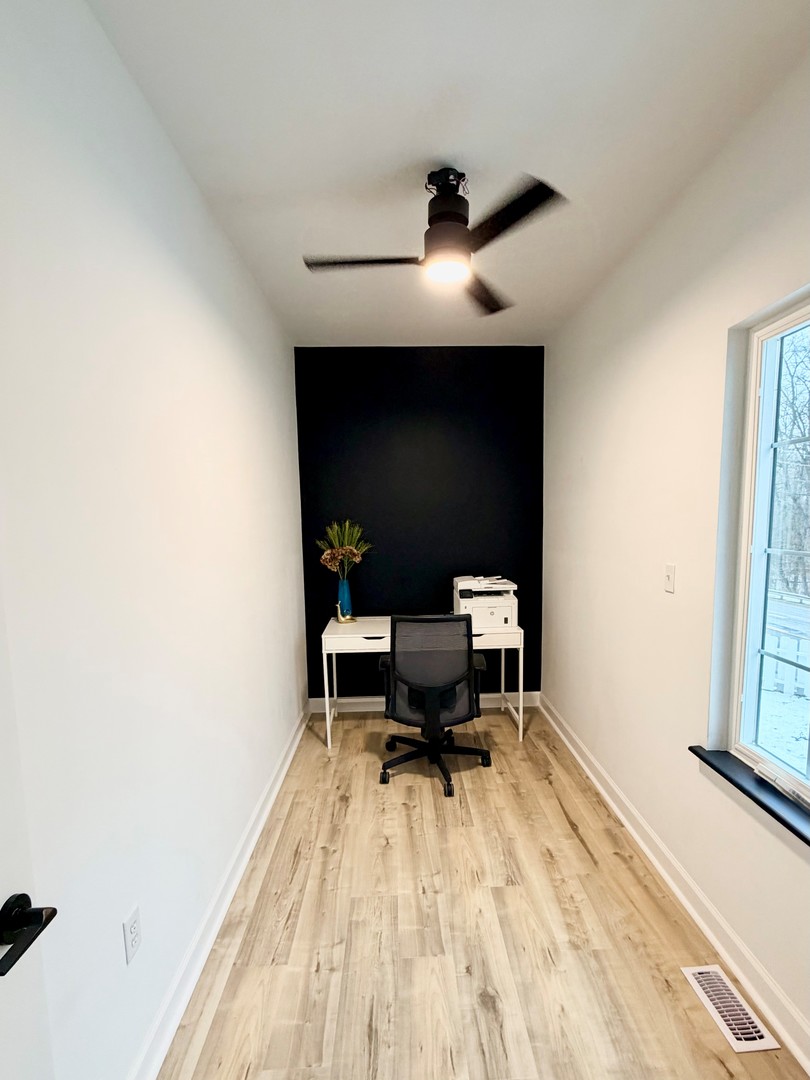 1480 Raymond Street South Elgin, IL 60177 - Photo 13 of 27