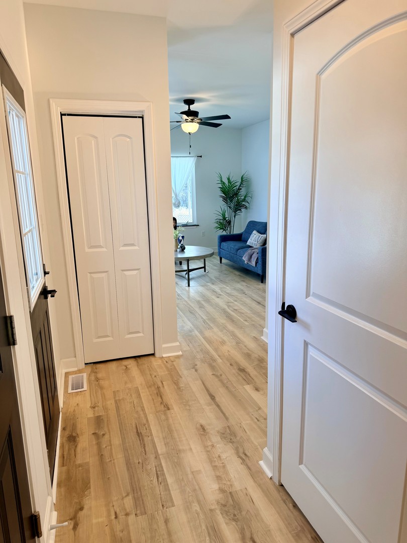 1480 Raymond Street South Elgin, IL 60177 - Photo 10 of 27