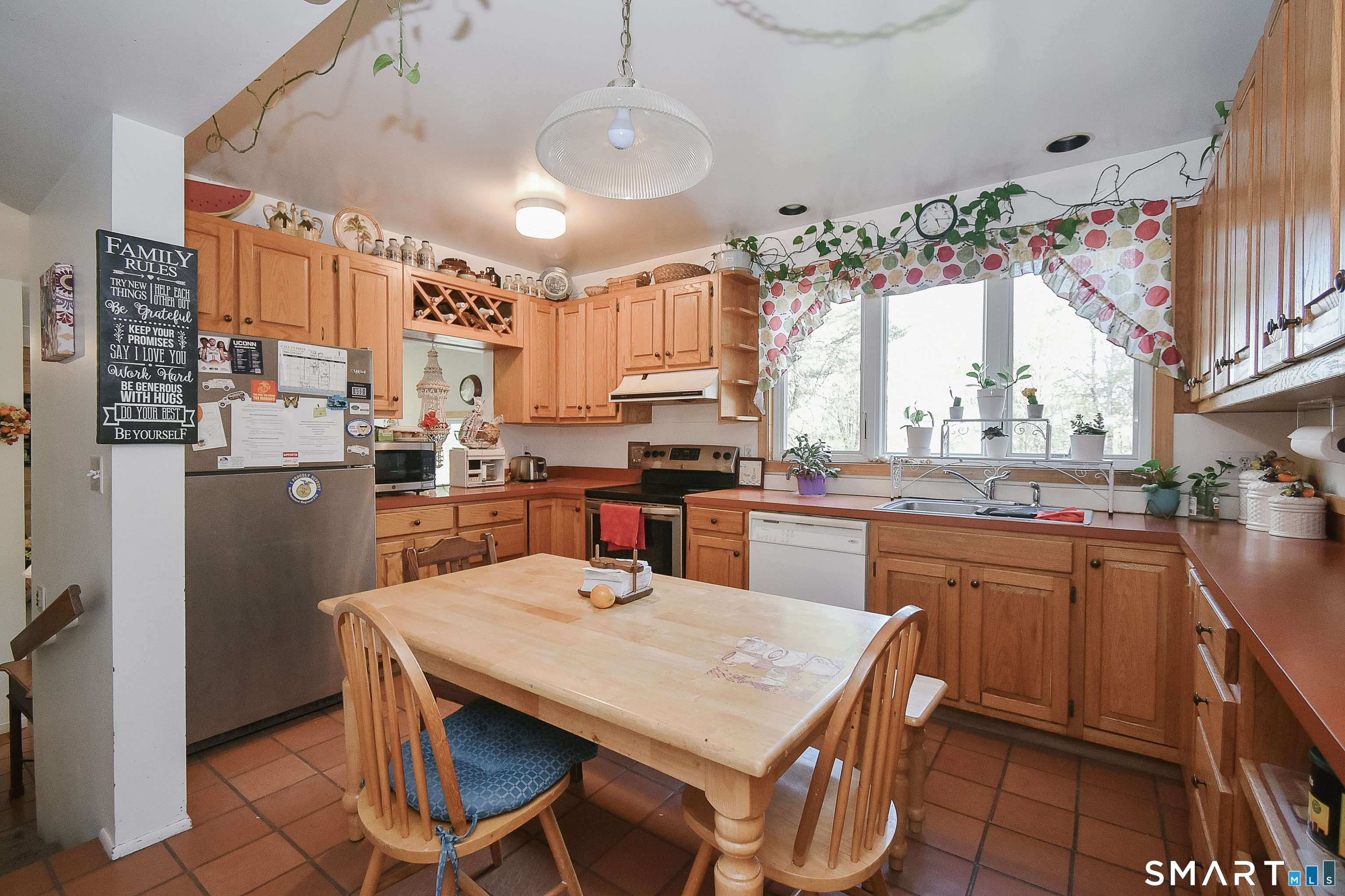 441 Platt Hill Road Winchester, CT 06098 - Photo 9 of 25