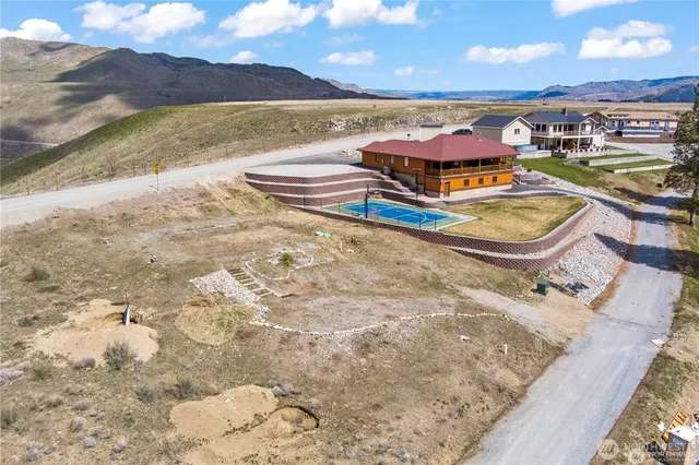 $199,000 | 102 Alta Lake Road, Pateros, WA 98846