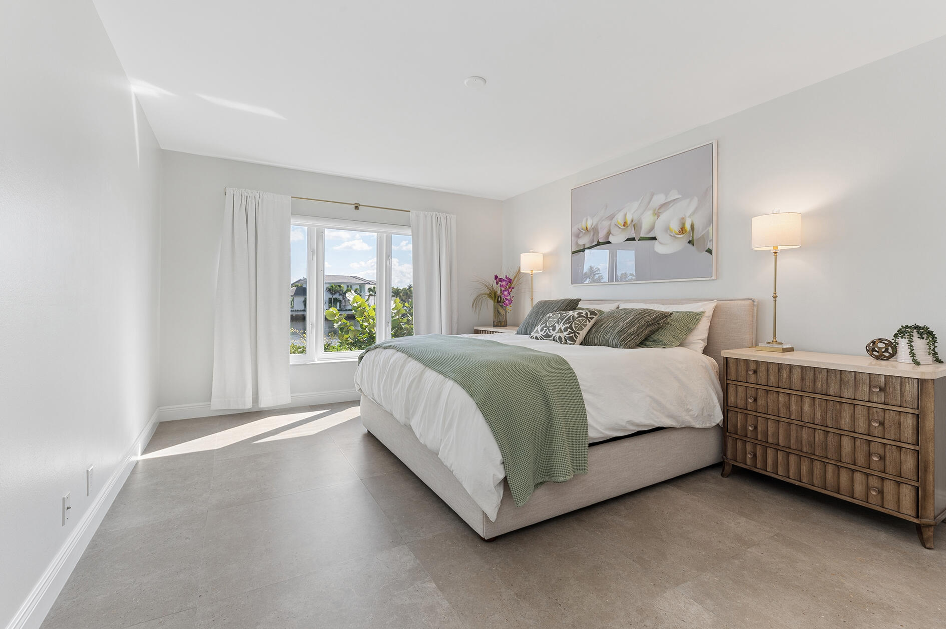 555 Southeast 6th Avenue, Unit 1F Delray Beach, FL 33483 - Photo 11 of 31 Master Bedroom - 1