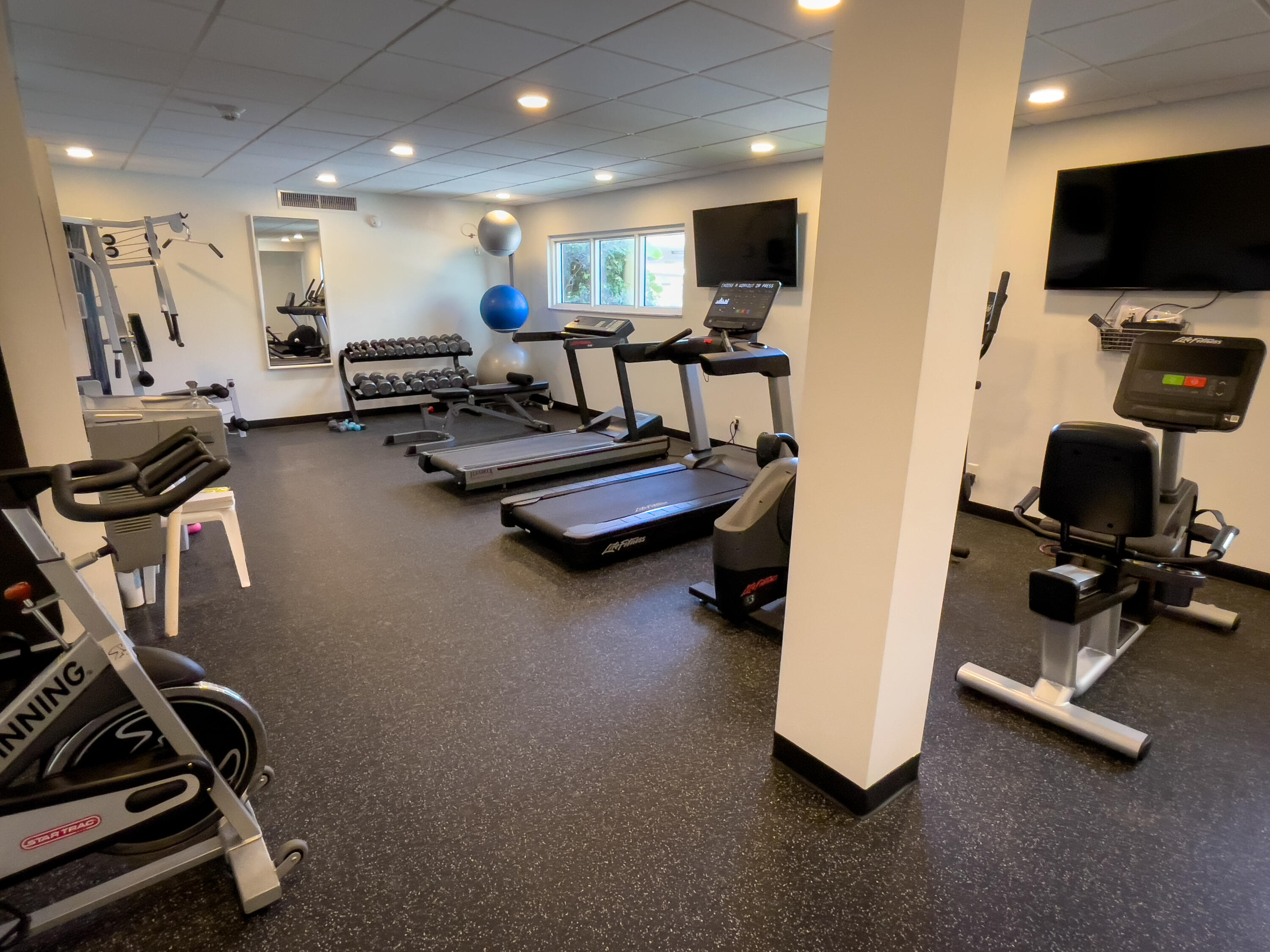 555 Southeast 6th Avenue, Unit 1F Delray Beach, FL 33483 - Photo 22 of 31 The Barrton Fitness Room