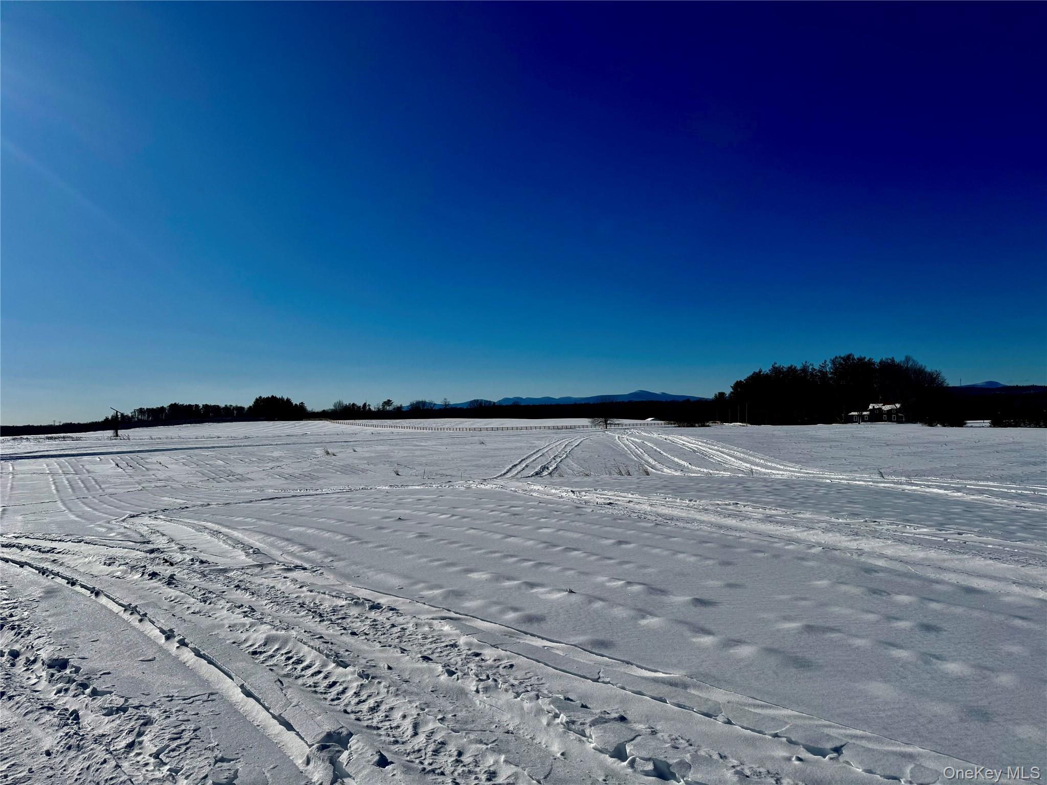 9 Us Hudson, NY 12541 - Photo 7 of 12