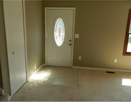 3220 Rocky Point Road Springfield, OH 45502 - Photo 4 of 25 Gallery Image 4
