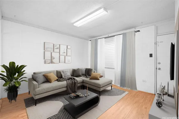$330,000 | 98-120 Lipoa Place, Unit 204, Aiea, HI 96701