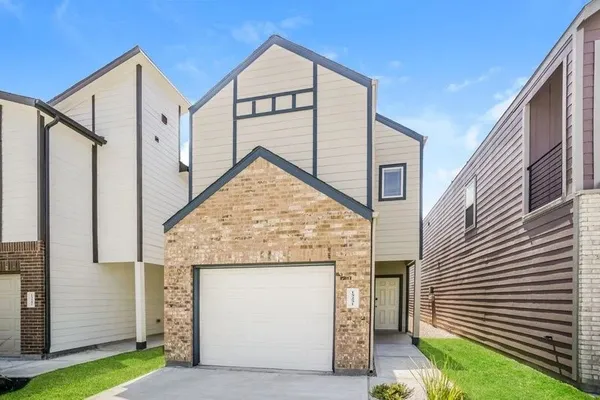 $2,010 | 15251 Estrella Road West, Houston, TX 77073