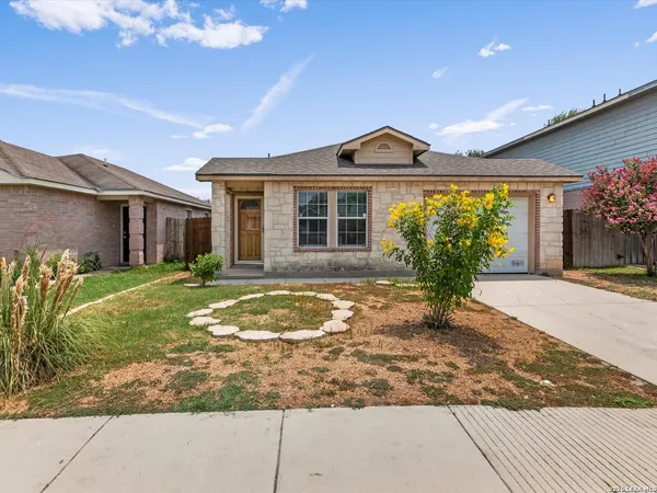 $1,450 | 2014 Mission Eagle, San Antonio, TX 78223
