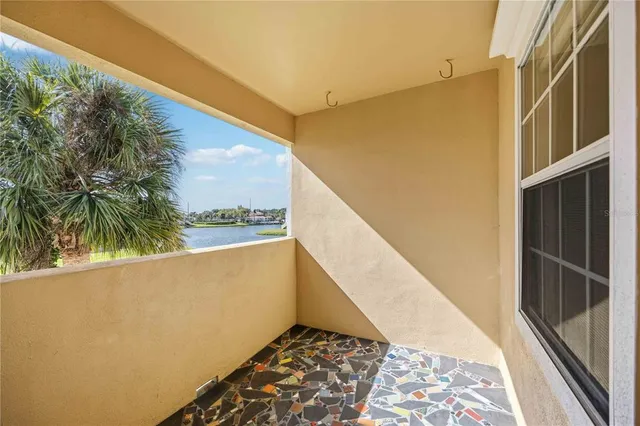 $1,750 | 2950 Viscaya Place, Unit 205, Sarasota, FL 34237