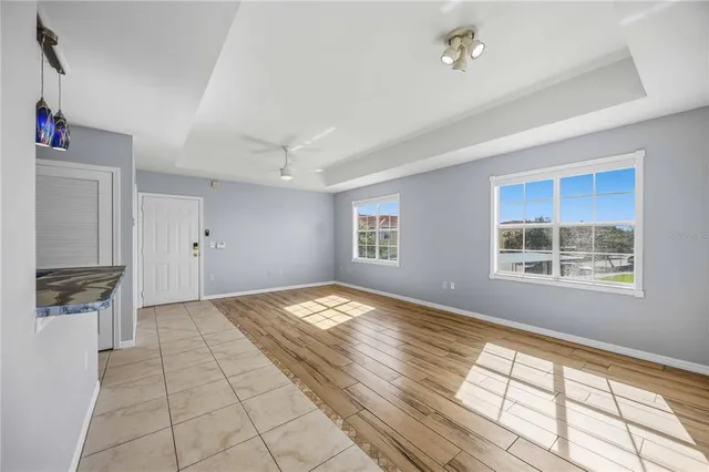 $1,750 | 2950 Viscaya Place, Unit 205, Sarasota, FL 34237