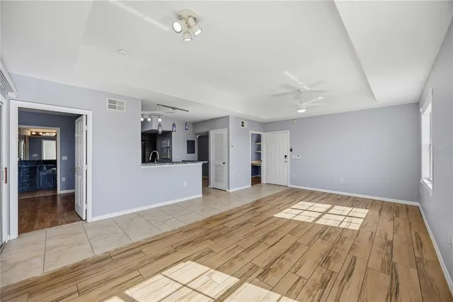 $1,750 | 2950 Viscaya Place, Unit 205, Sarasota, FL 34237