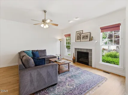 $785,000 | 913 Edgewater Circle, Chapel Hill, NC 27516