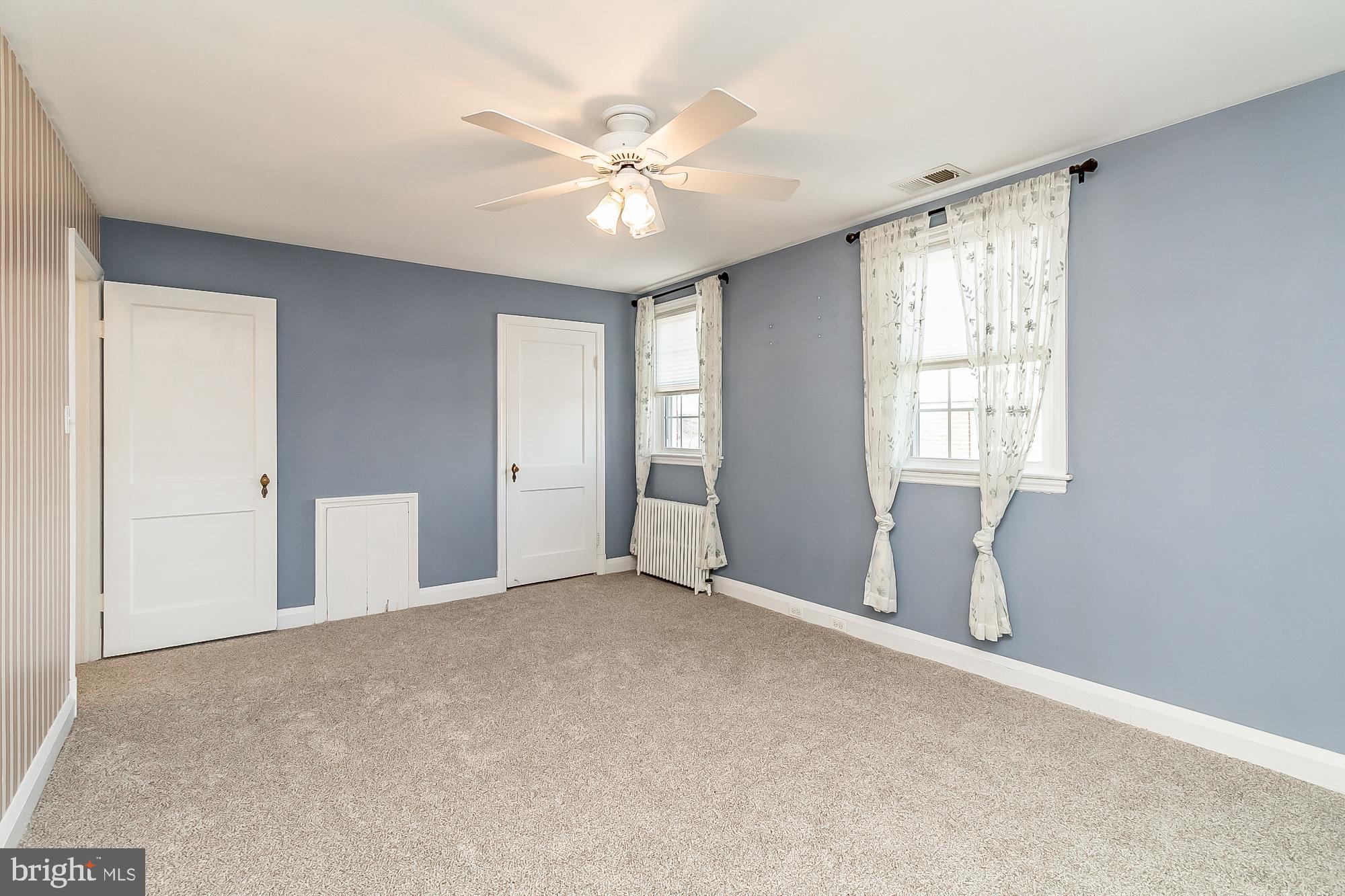 2709 Alden Road Parkville, MD 21234 - Photo 16 of 33 Primary bedroom with walk-in closet
