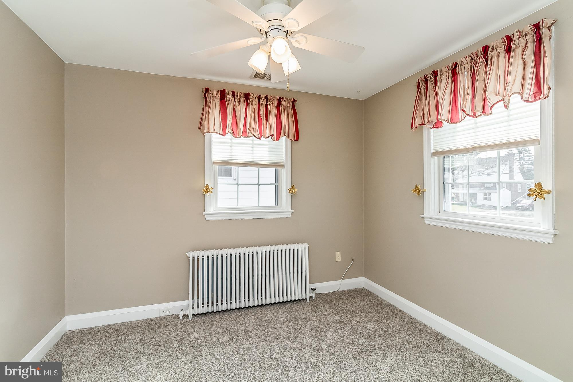 2709 Alden Road Parkville, MD 21234 - Photo 17 of 33 2nd bedroom