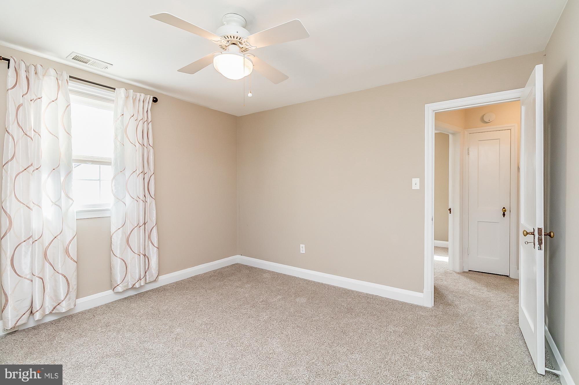 2709 Alden Road Parkville, MD 21234 - Photo 21 of 33 3rd bedroom