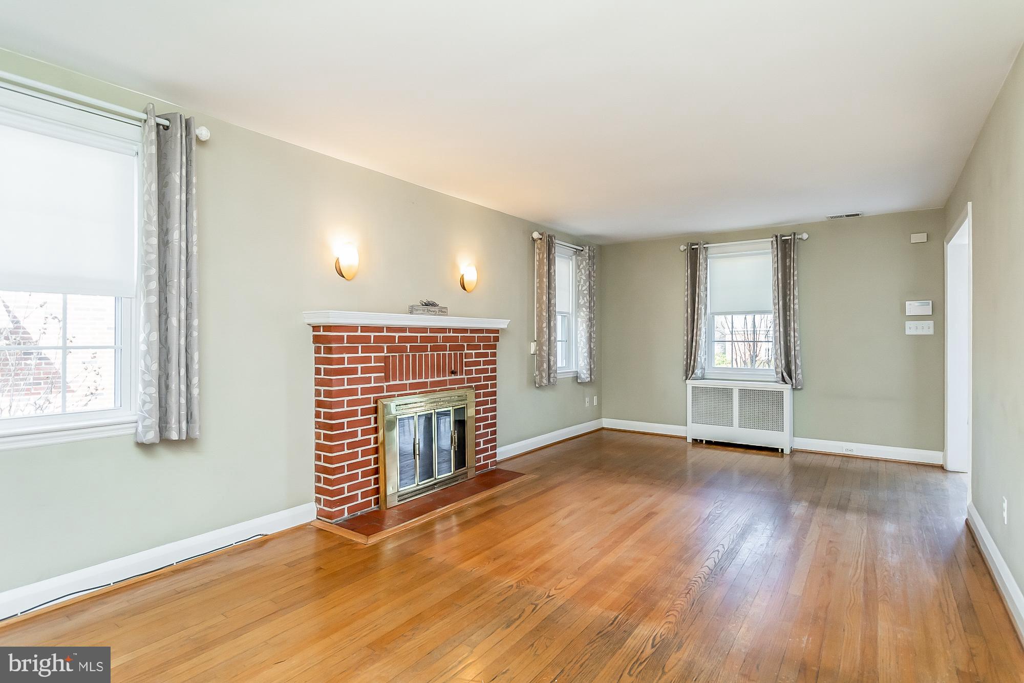 2709 Alden Road Parkville, MD 21234 - Photo 4 of 33 Fireplace in living room