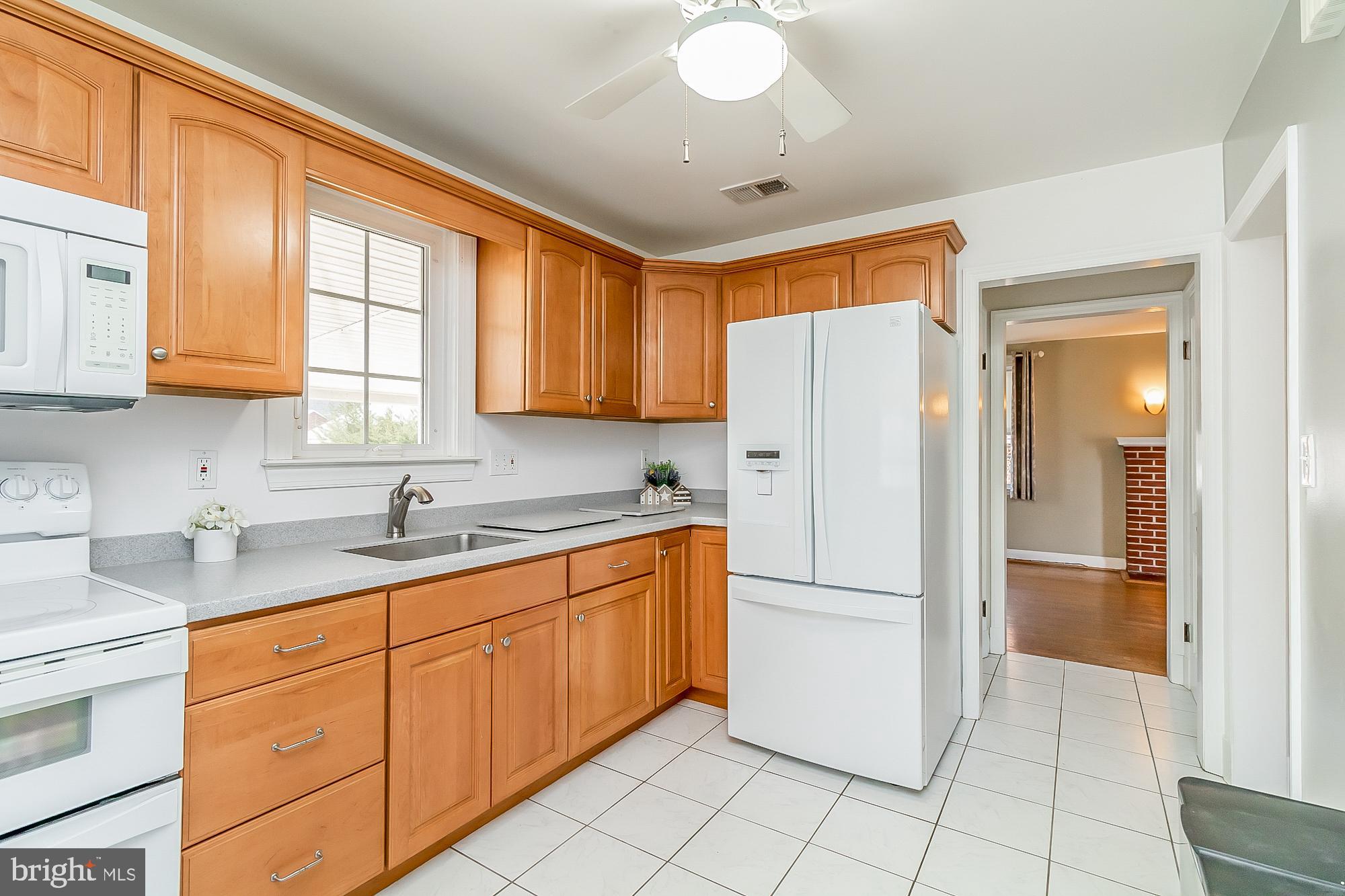 2709 Alden Road Parkville, MD 21234 - Photo 6 of 33 Kitchen
