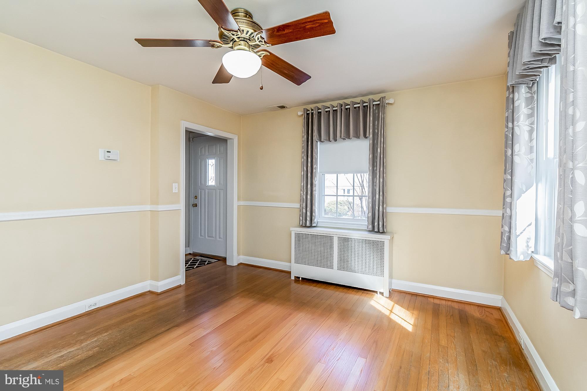 2709 Alden Road Parkville, MD 21234 - Photo 8 of 33 Dining room