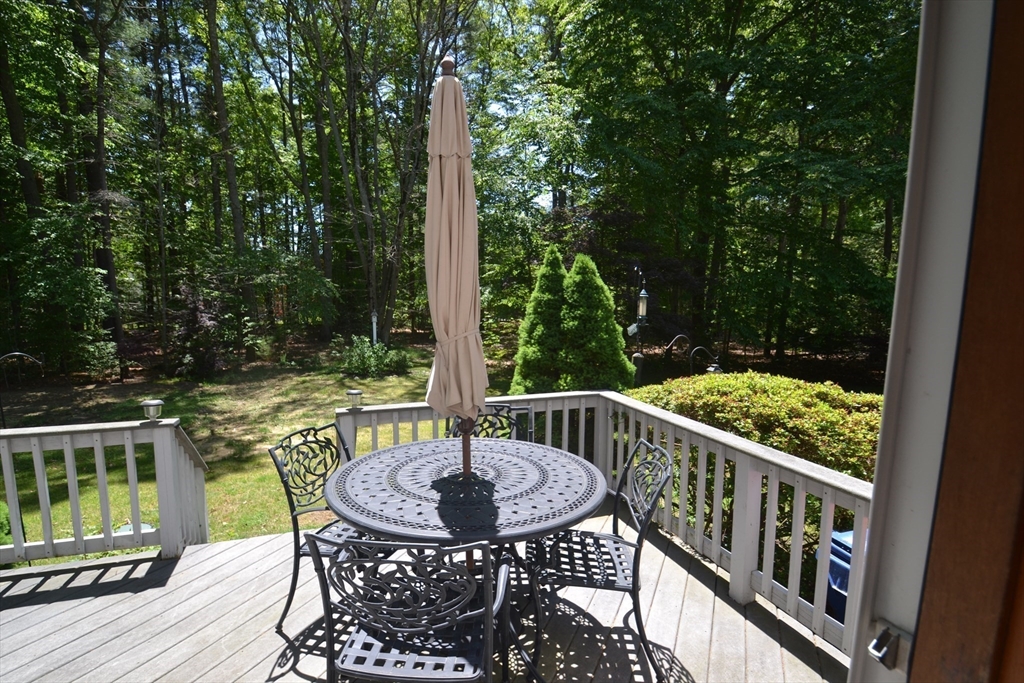 18 Bennett Road Rochester, MA 02770 - Photo 9 of 42