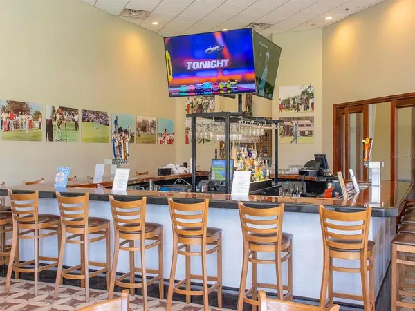 $3,500 | 13941 Clubhouse Drive, Unit 105, Tampa, FL 33618