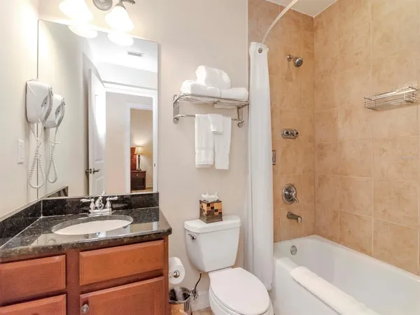 $3,500 | 13941 Clubhouse Drive, Unit 105, Tampa, FL 33618