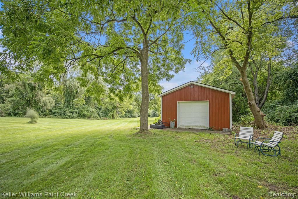 931 Rochester Road Leonard, MI 48367 - Photo 27 of 34 Gallery Image 27