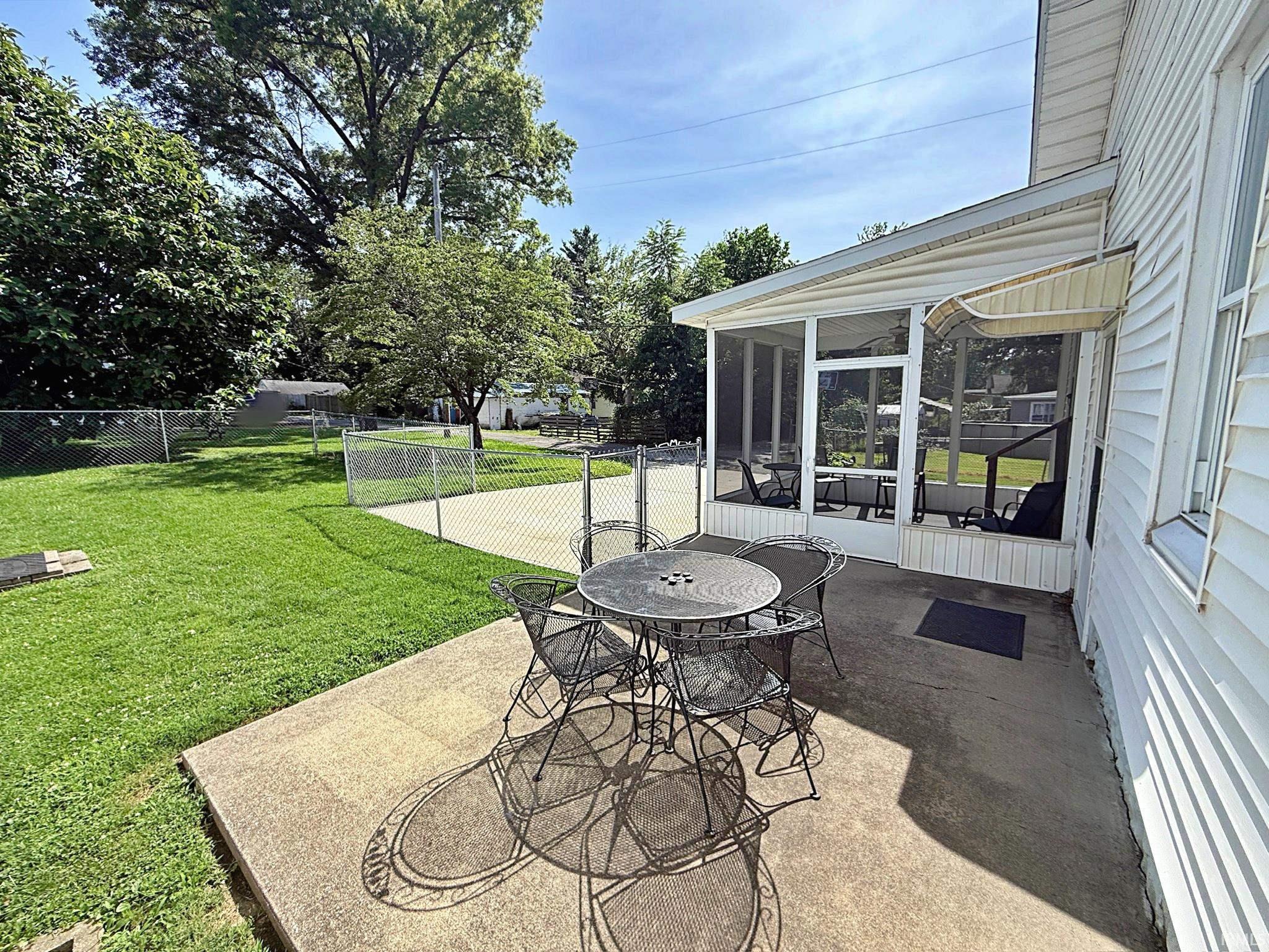 1305 State Street Washington, IN 47501 - Photo 29 of 34 Gallery Image 29