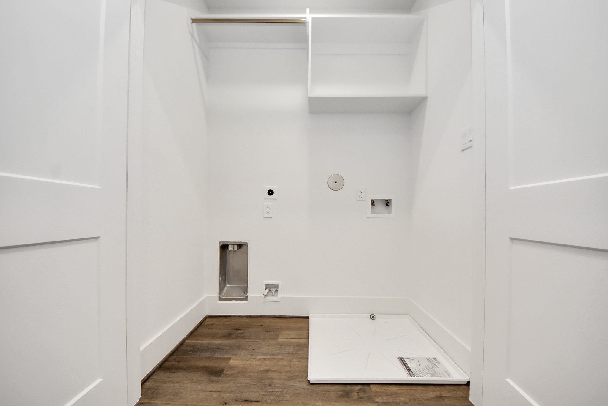 7502 Carver Road, Unit A Houston, TX 77088 - Photo 26 of 48 view of an empty room