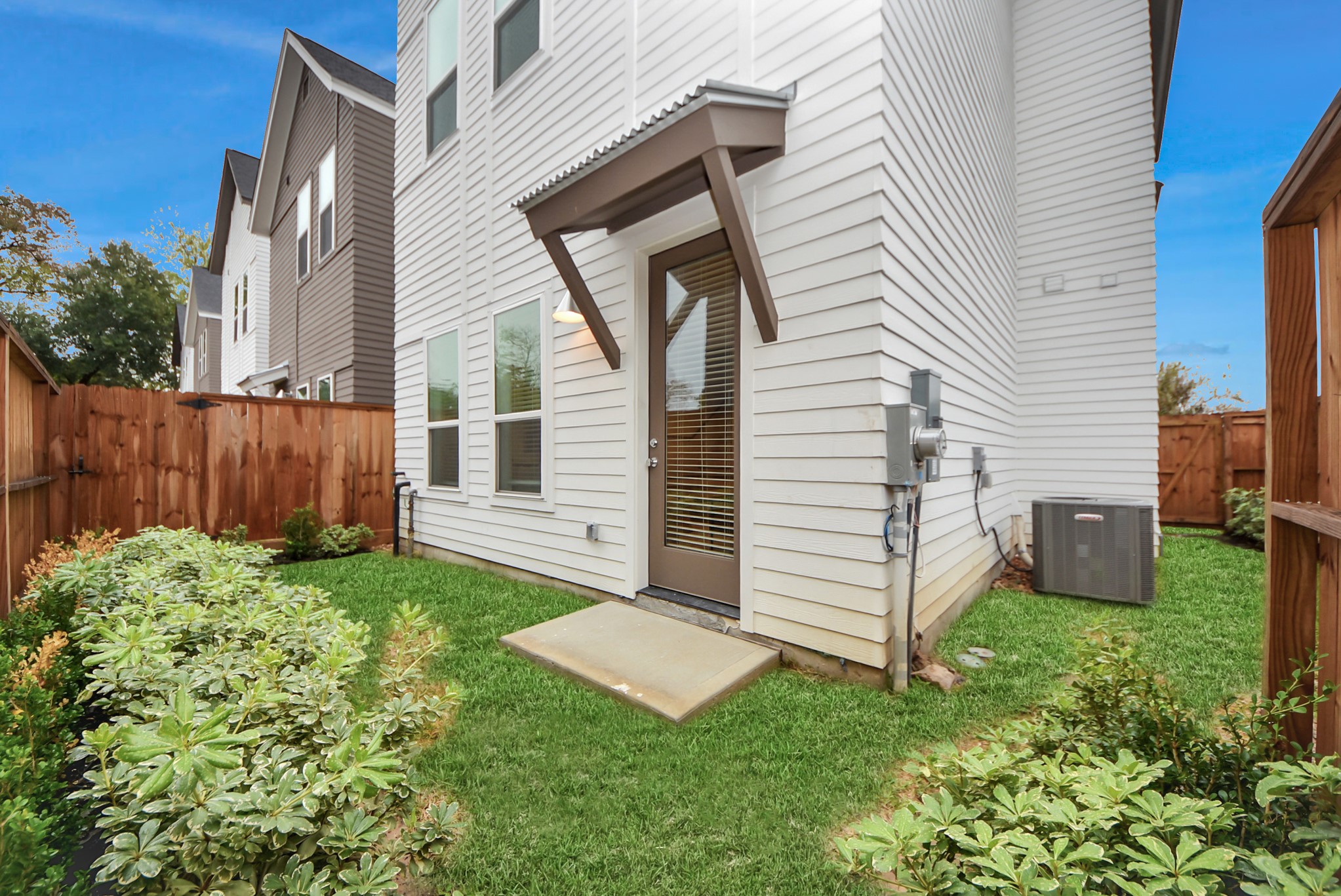 7502 Carver Road, Unit A Houston, TX 77088 - Photo 43 of 48 a view of a backyard with white house