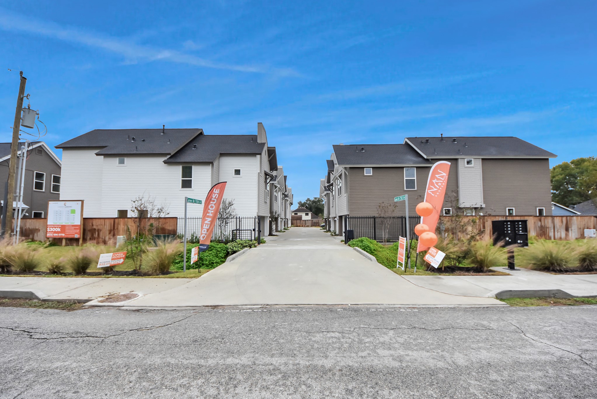 7502 Carver Road, Unit A Houston, TX 77088 - Photo 48 of 48 front view of house with a street