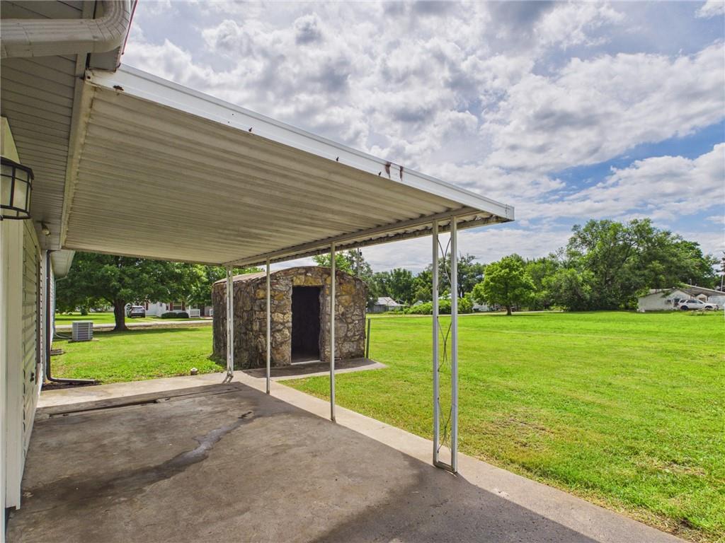 302 McCleverty Street Fort Scott, KS 66701 - Photo 20 of 23