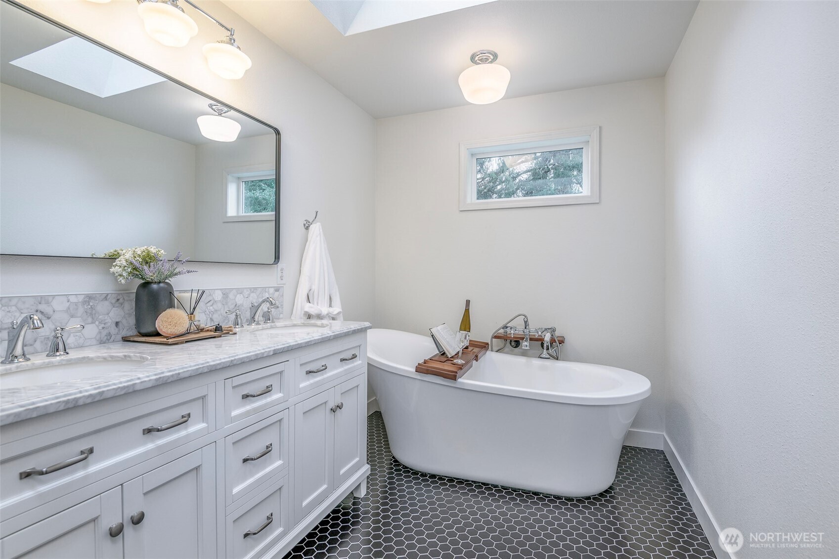 3210 South Bay Road Northeast Olympia, WA 98506 - Photo 21 of 38