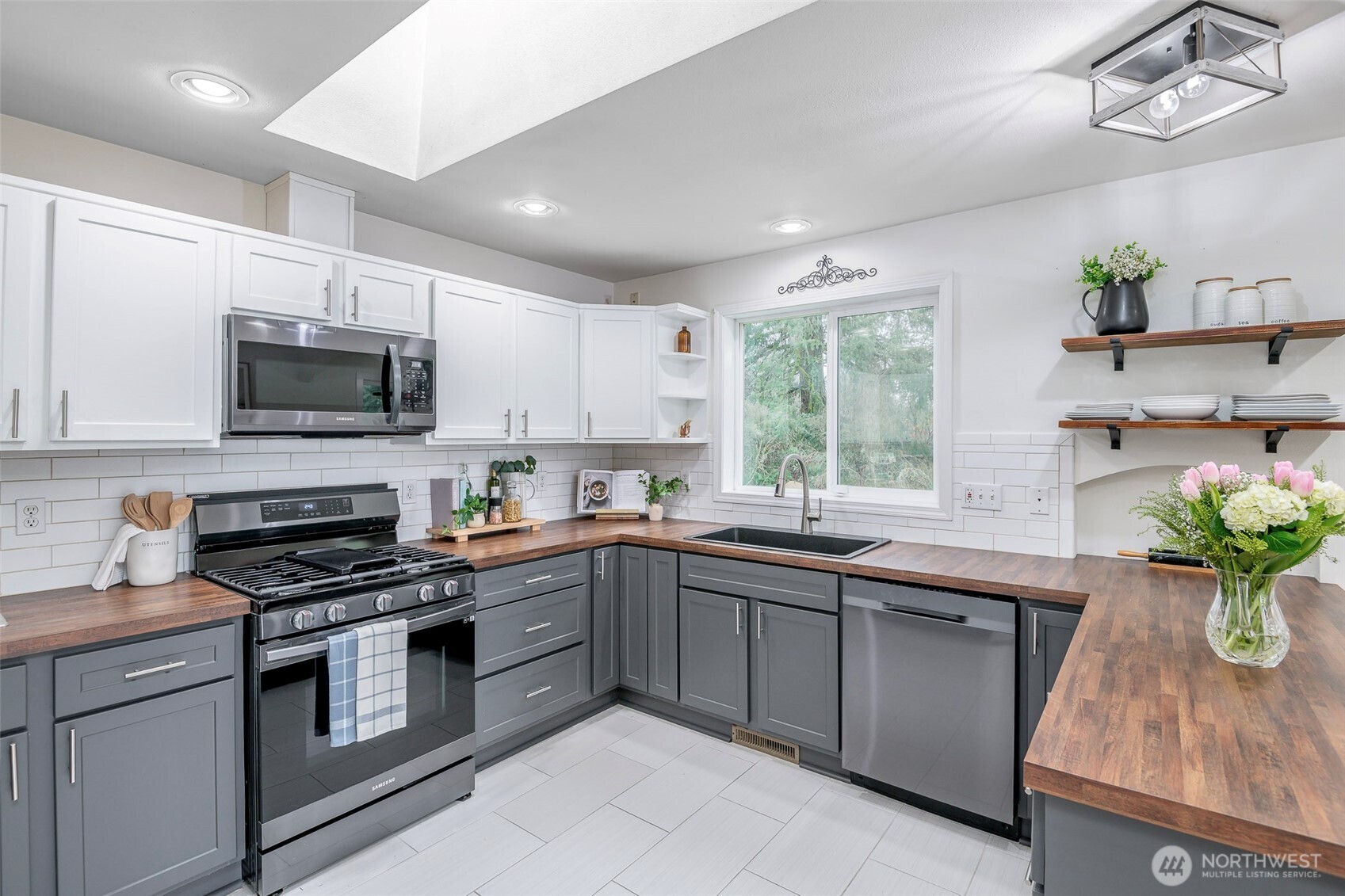 3210 South Bay Road Northeast Olympia, WA 98506 - Photo 8 of 38