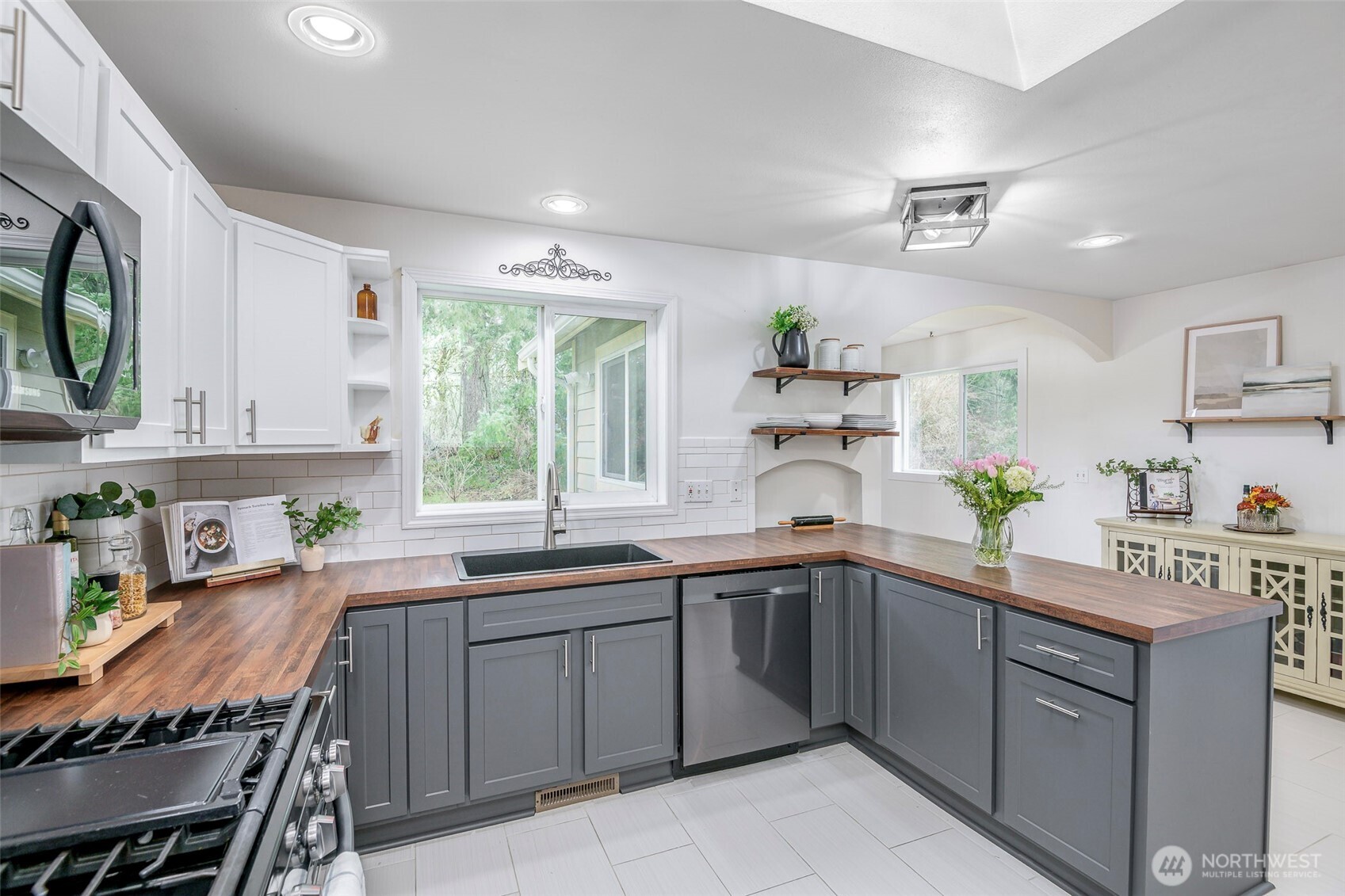 3210 South Bay Road Northeast Olympia, WA 98506 - Photo 10 of 38