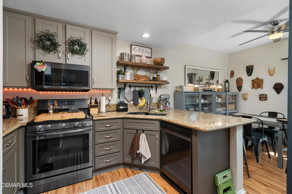 28435 Seco Canyon Road, Unit 153 Saugus, CA 91390 - Photo 10 of 33