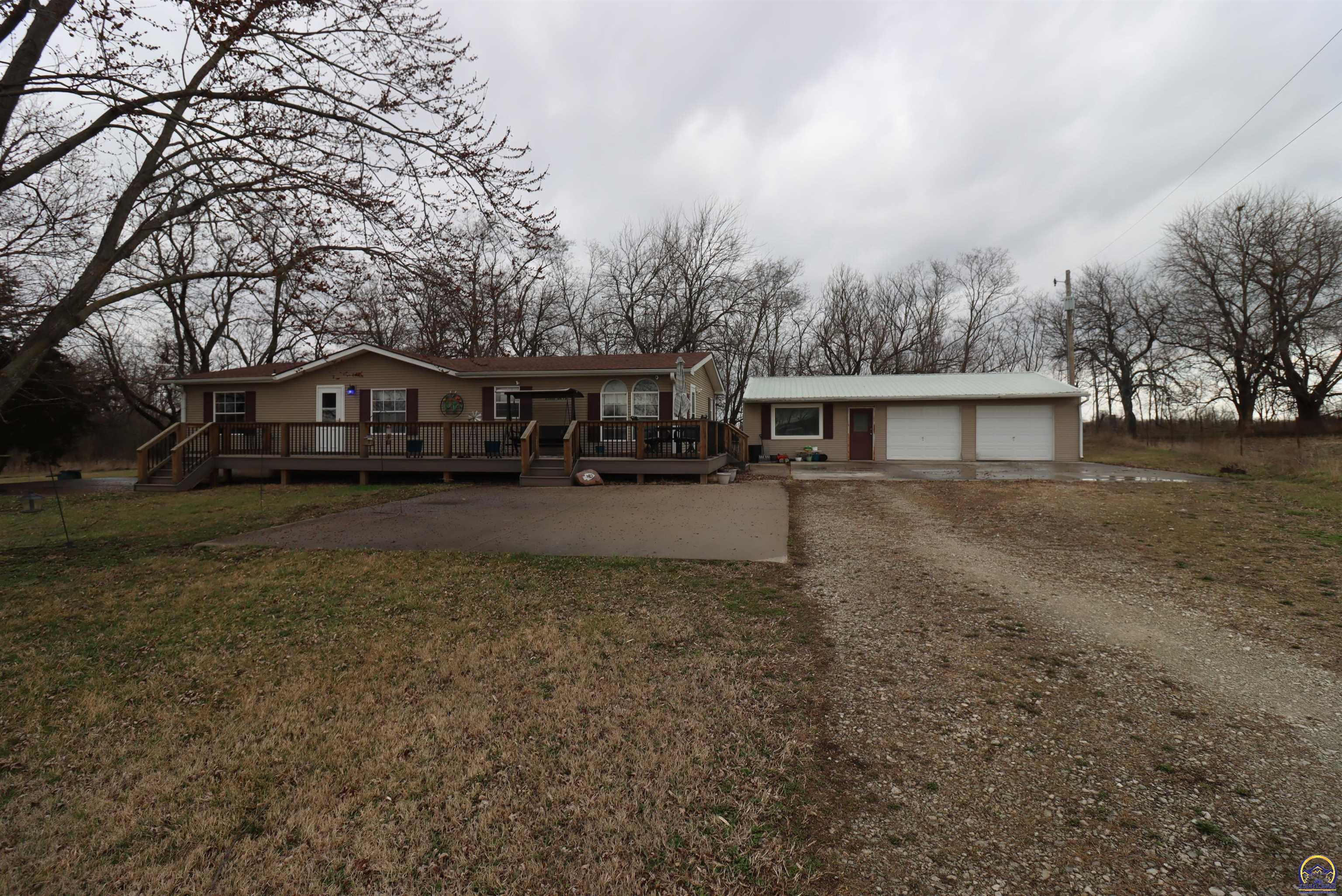 25030 Q4 Road Holton, KS 66436 - Photo 2 of 11