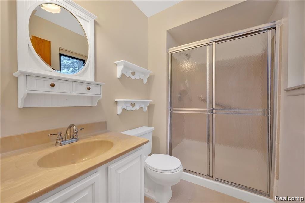 1778 Thomas Court Rochester Hills, MI 48309 - Photo 16 of 24