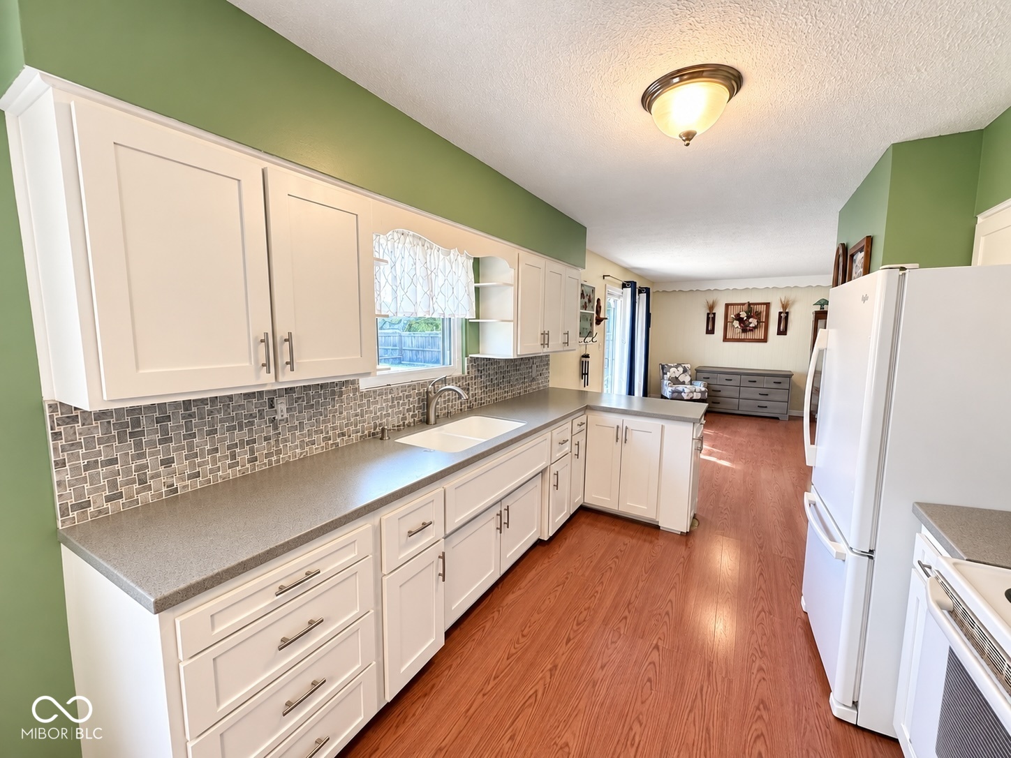 775 East Stop 11 Road Indianapolis, IN 46227 - Photo 4 of 37 Gallery Image 4