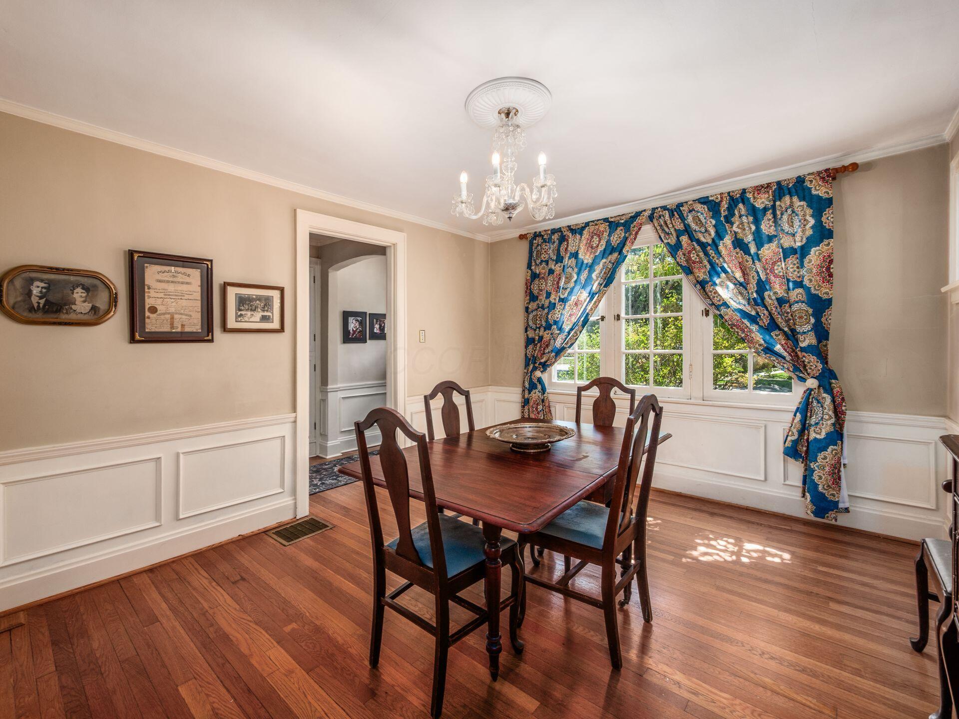 2424 Sherwood Road Bexley, OH 43209 - Photo 19 of 92 Dining Room