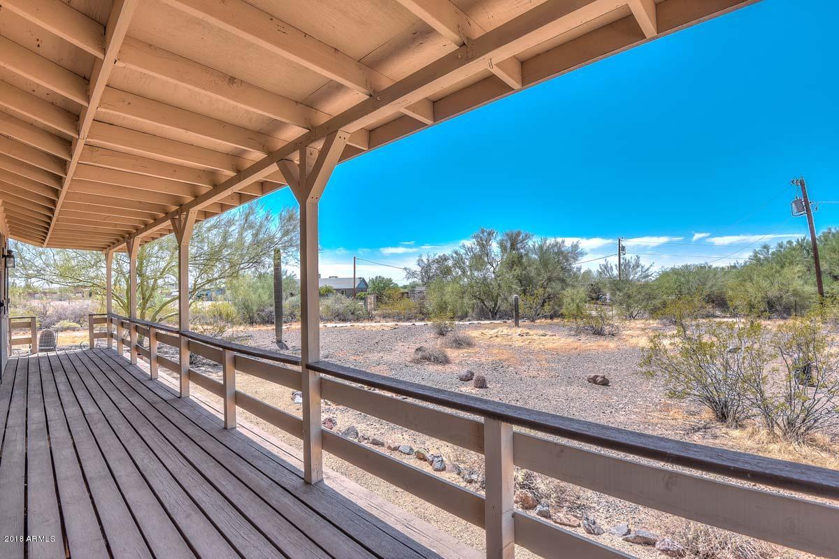 1616 West Yearling Road Phoenix, AZ 85085 - Photo 3 of 42 Front Patio